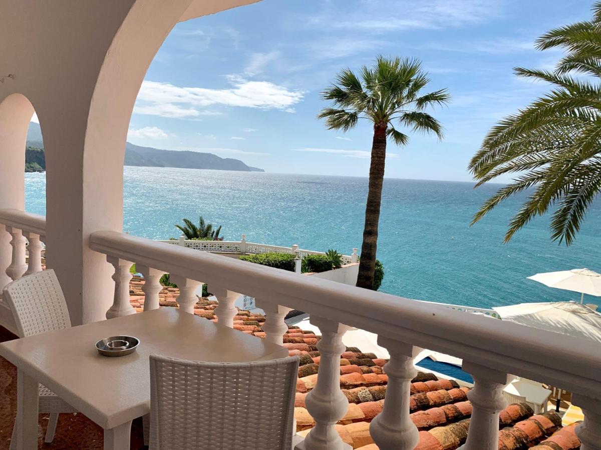 Hotel Paraiso Del Mar نيرخا المظهر الخارجي الصورة
