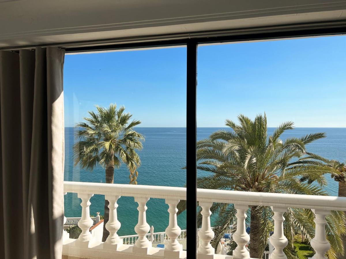 Hotel Paraiso Del Mar نيرخا المظهر الخارجي الصورة
