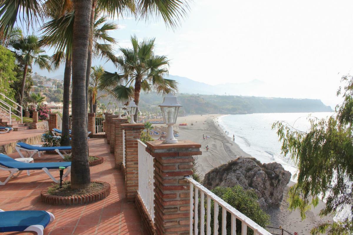 Hotel Paraiso Del Mar نيرخا المظهر الخارجي الصورة